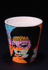 Premium fragrance candle featuring Arte Pop artwork, adding an artistic touch to your living space.